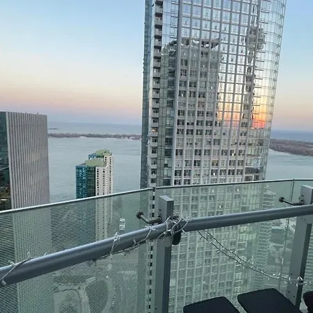 Comfort Opulence Suites Superior 3 Bedroom Suite 48Th Floor With Lake View